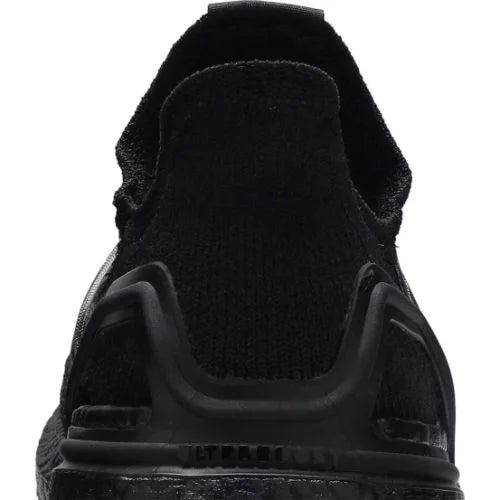 Adidas UltraBoost 19 ’Triple Black’