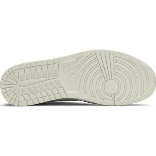Air Jordan 1 Mid SE ’Sail Light Blue’