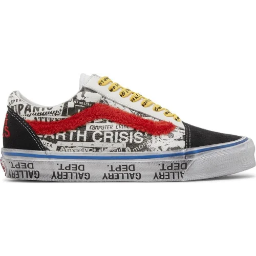 נעלי סניקרס Old Skool בצבע שָׁחוֹר מדגם Gallery Dept. x OG Old Skool LX 'Good Luck' מבית היוצר של חברת הענק ואנס