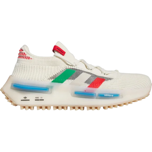 נעלי סניקרס NMD_S1 בצבע קרם מדגם NMD_S1 'Italy' מבית היוצר של חברת הענק אדידס