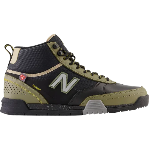 נעלי סניקרס מספרי 440 בצבע שָׁחוֹר מדגם Numeric 440 Trail 'Black Olive' מבית היוצר של חברת הענק ניו באלאנס