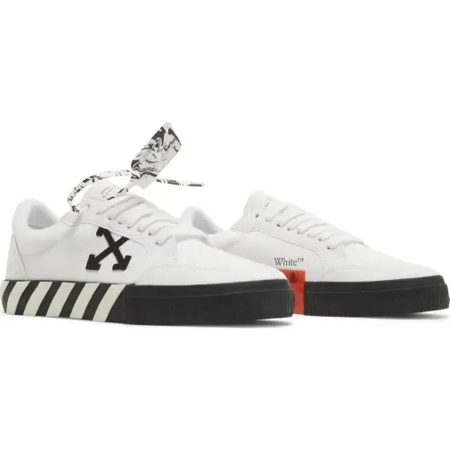 Off-White Vulc Sneaker ’White Black’