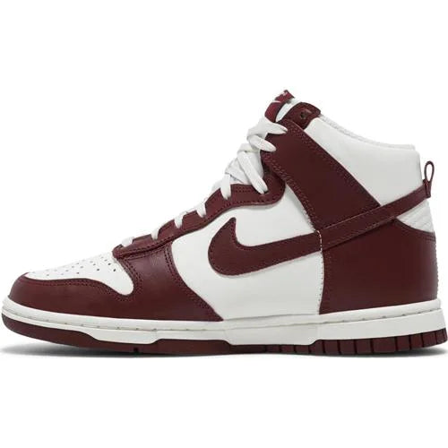 Wmns Dunk High ’Team Red’