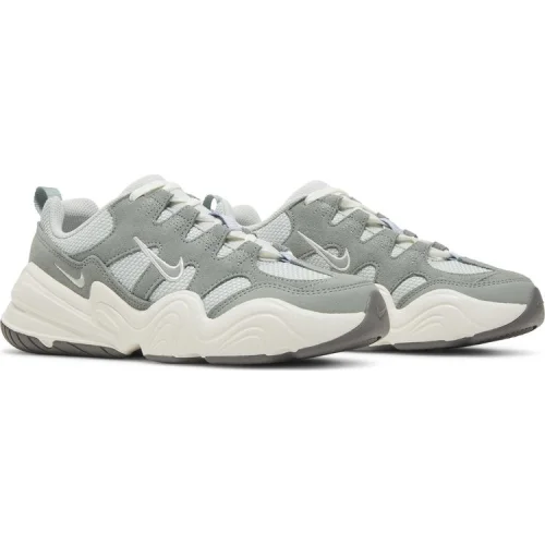 Wmns Tech Hera 'Mica Green'