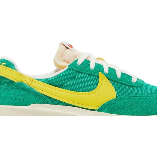 Wmns Waffle Debut Vintage 'Stadium Green Opti Yellow'