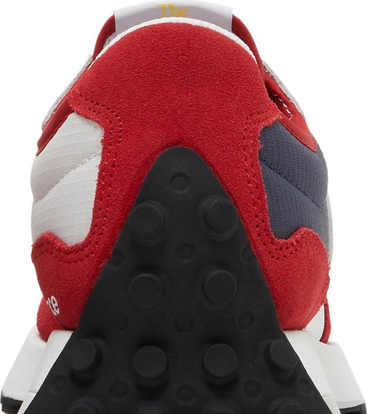327 'Natural Indigo Team Red'