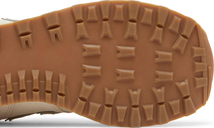 574 'Taupe Caramel'