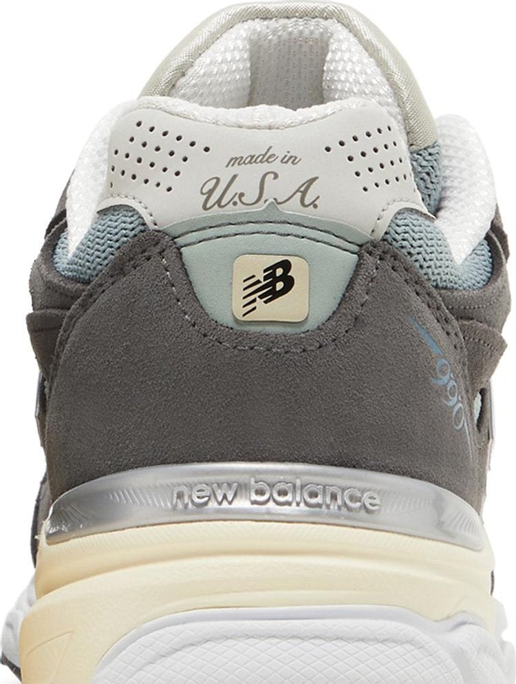 Kith x 990v3 תוצרת ארה"ב 'Steel Blue'