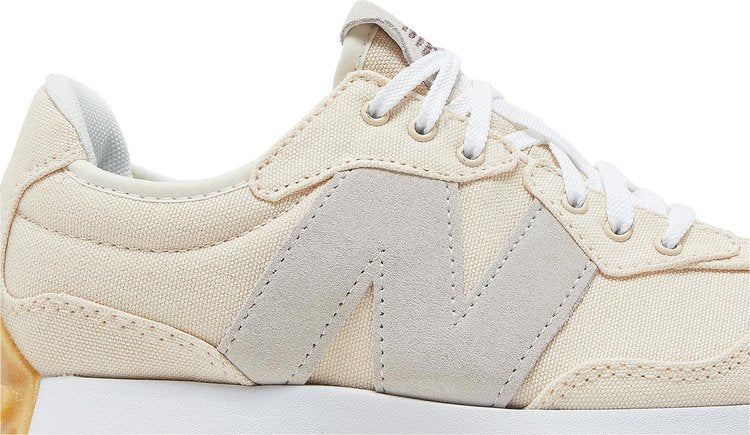 Wmns 327 'White'