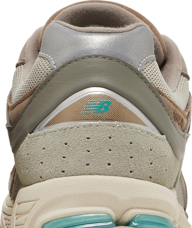 atmos x 2002R 'Oasis'