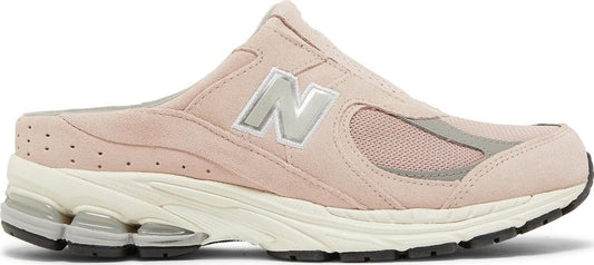 נעלי סניקרס 2002R Mule 'Pink Sand' של המותג ניו באלאנס בצבע וָרוֹד עשויות עור (זמש)