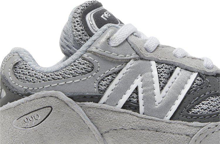 990v6 Bungee Crib 'Castlerock'