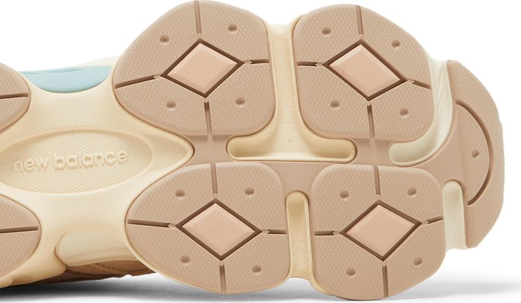 9060 'Ivory'
