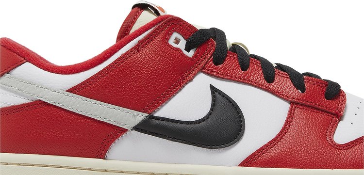 Dunk Low 'Split - Chicago'