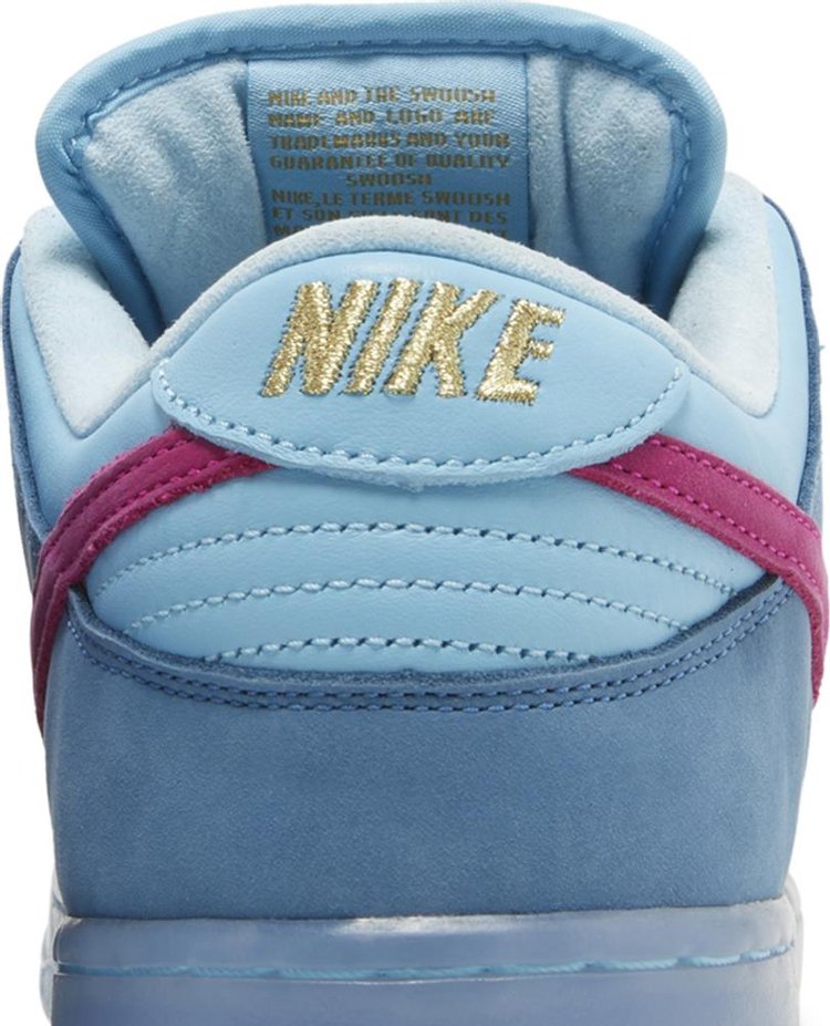 הפעל את The Jewels x Dunk Low SB '4/20'