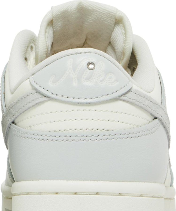 Wmns Dunk Low 'Needlework'