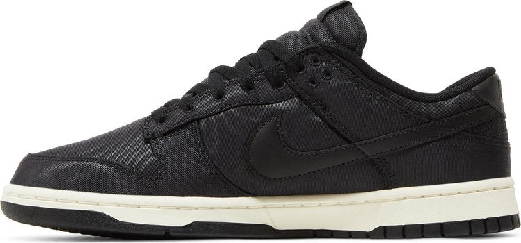 Dunk Low 'Black Canvas'