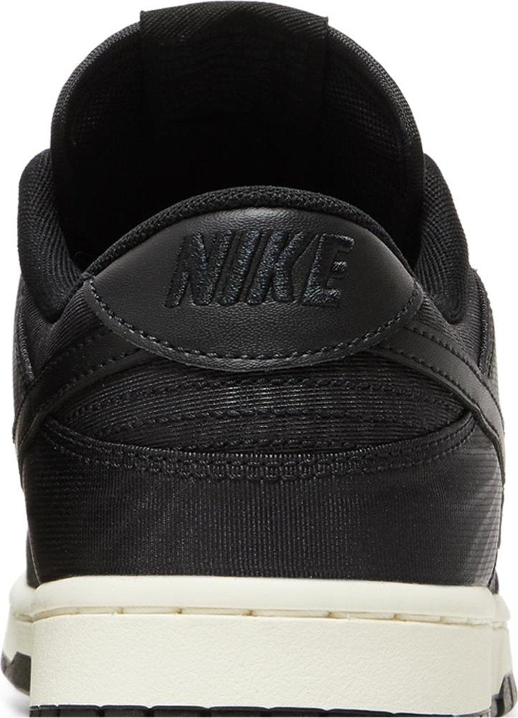 Dunk Low 'Black Canvas'