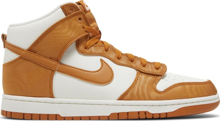 נעלי סניקרס Dunk High 'Monarch Canvas' של המותג נייקי בצבע חום עשויות בַּד