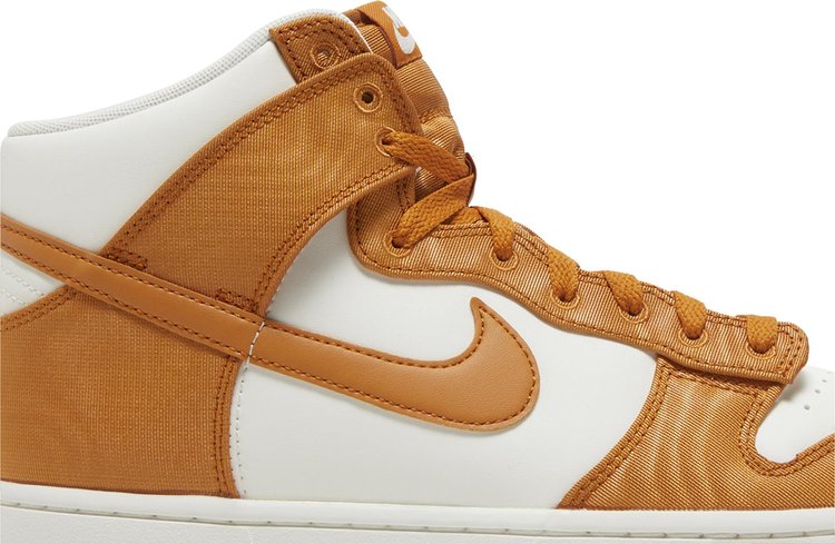Dunk High 'Monarch Canvas'