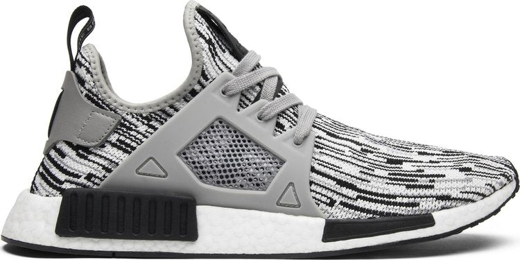 נעלי סניקרס NMD_XR1 Primeknit 'Oreo' של המותג אדידס בצבע שָׁחוֹר עשויות