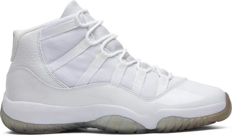 נעלי סניקרס Air Jordan 11 GS 'Silver Anniversary' של המותג נייקי בצבע לבן עשויות