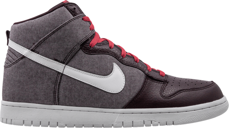 נעלי סניקרס Dunk High 'Red Mahogany' של המותג נייקי בצבע אָדוֹם עשויות עוֹר