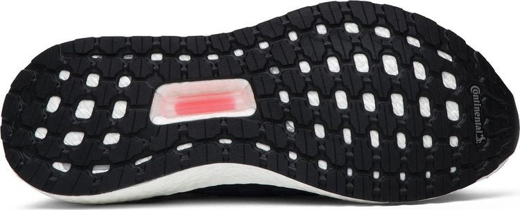 UltraBoost 19 'Oreo'