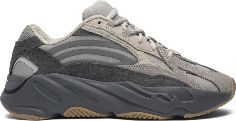 נעלי סניקרס Yeezy Boost 700 V2 'Tephra' של המותג אדידס בצבע חום עשויות עור (זמש)