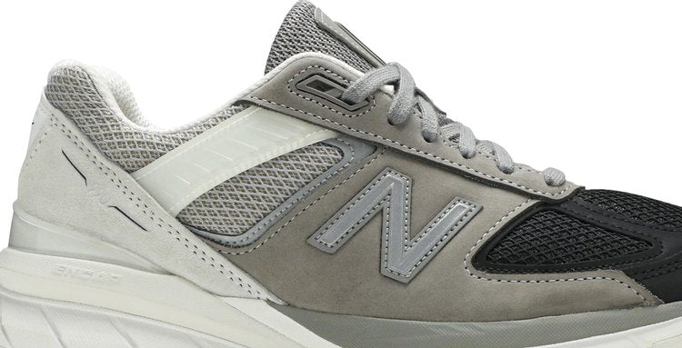 990v5 תוצרת ארה"ב 'Marblehead Black'