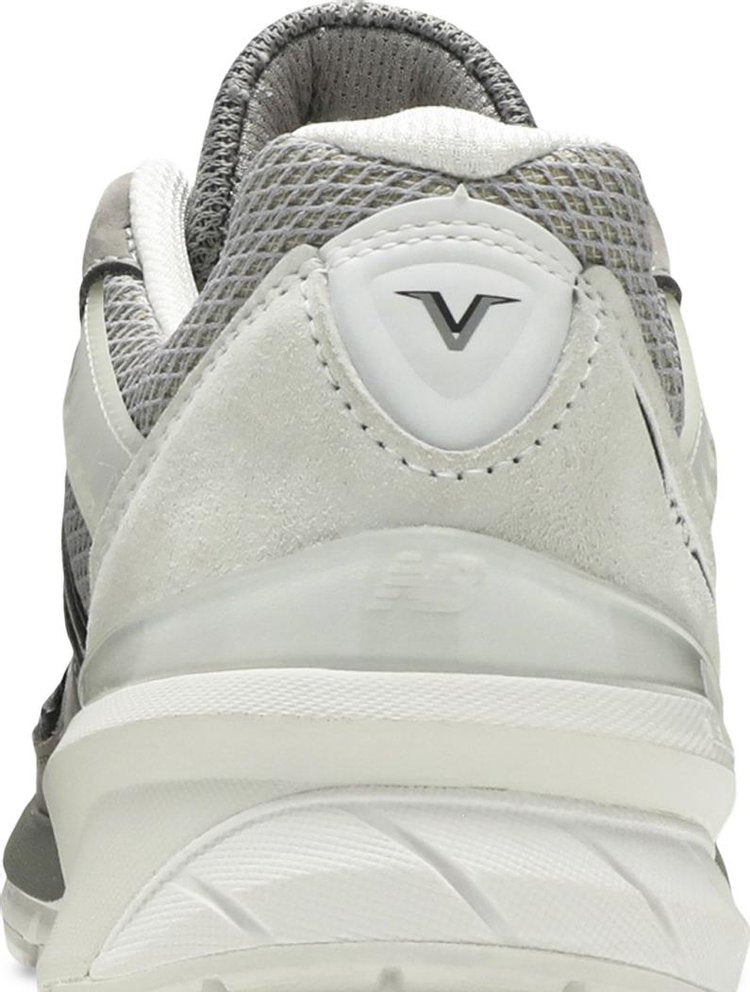 990v5 תוצרת ארה"ב 'Marblehead Black'