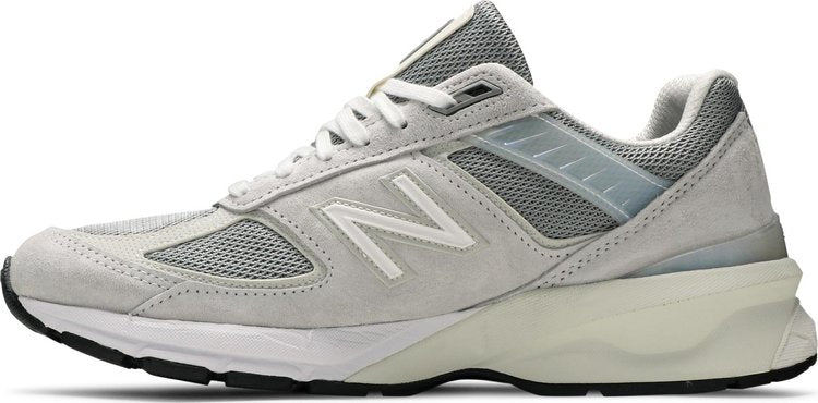 990v5 תוצרת ארה"ב 'Nimbus Cloud Silver'