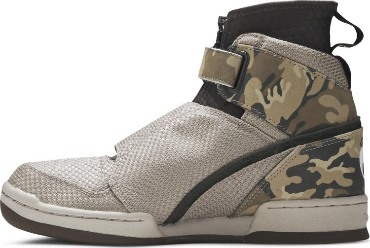 U.S.C.M. Bug x Alien Stomper '40th Anniversary'
