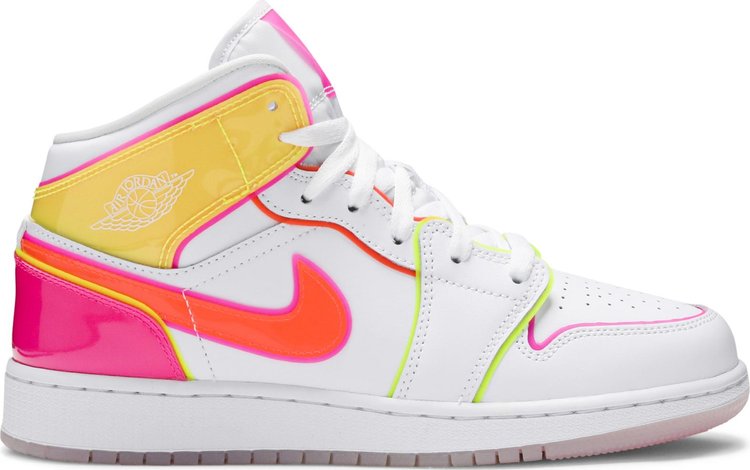 נעלי סניקרס Air Jordan 1 Mid SE GS 'Edge Glow' של המותג נייקי בצבע לבן עשויות עוֹר