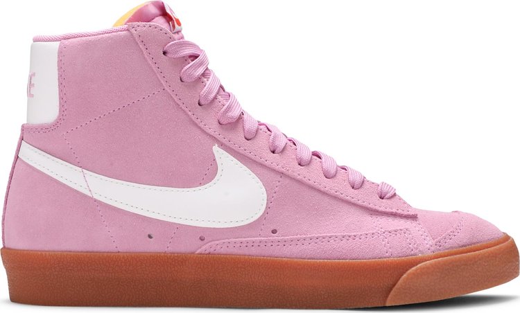 נעלי סניקרס Wmns Blazer Mid '77 'Beyond Pink' של המותג נייקי בצבע וָרוֹד עשויות
