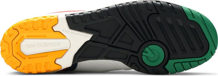 550 'Oak Leaf Green Red'