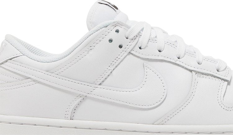 Wmns Dunk Low 'Triple White'