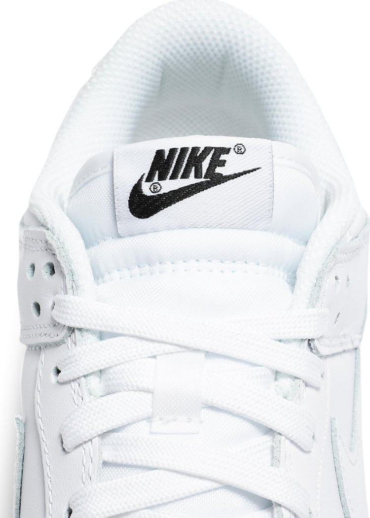 Wmns Dunk Low 'Triple White'