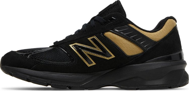 990v5 תוצרת ארה"ב 'Triple Black'