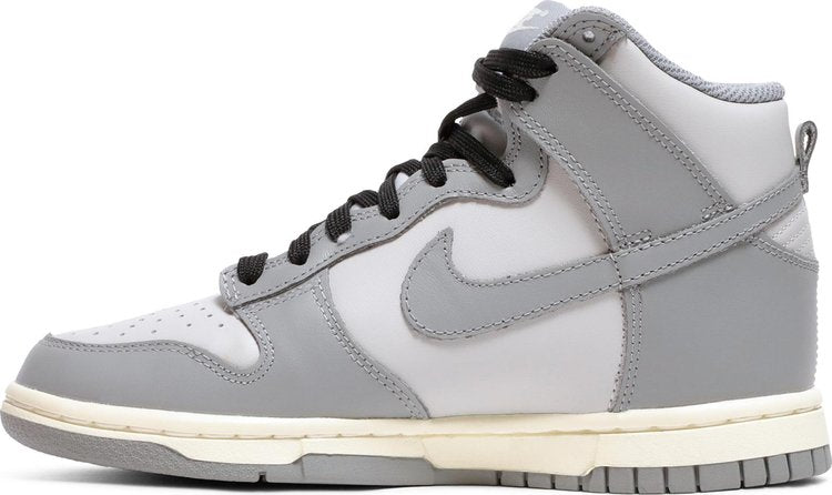 Wmns Dunk High 'Aged Grey'