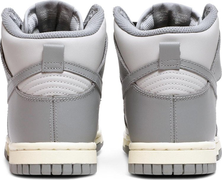 Wmns Dunk High 'Aged Grey'