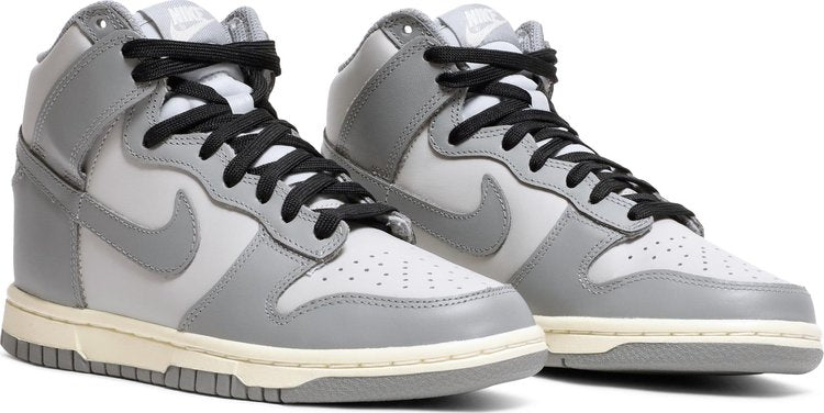 Wmns Dunk High 'Aged Grey'