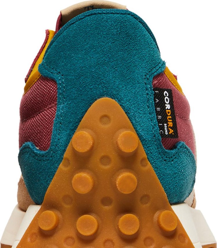 327 'Bordeaux Teal'