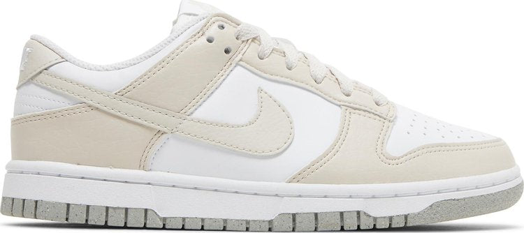 נעלי סניקרס Wmns Dunk Low Next Nature 'Light Orewood Brown' של המותג נייקי בצבע קרם עשויות עוֹר