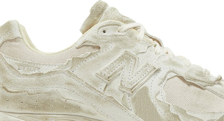 2002R 'Protection Pack - Distressed'