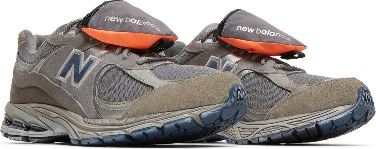 2002R 'Pouch - Castle Grey'