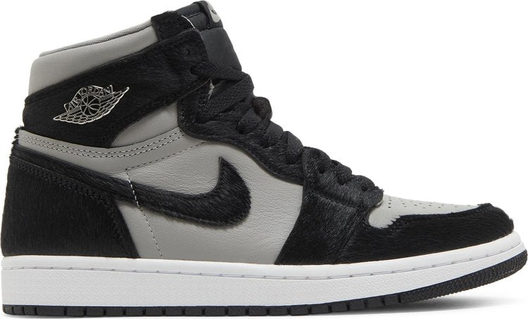 נעלי סניקרס Wmns Air Jordan 1 Retro High OG 'Twist 2.0' של המותג נייקי בצבע שָׁחוֹר עשויות פרווה מלאכותית