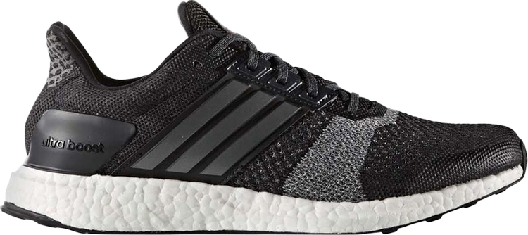נעלי סניקרס UltraBoost ST 'Black' של המותג אדידס בצבע שָׁחוֹר עשויות