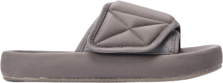 נעלי סניקרס Yeezy Season 6 Nylon Slipper 'Graphite' של המותג אדידס בצבע חום עשויות