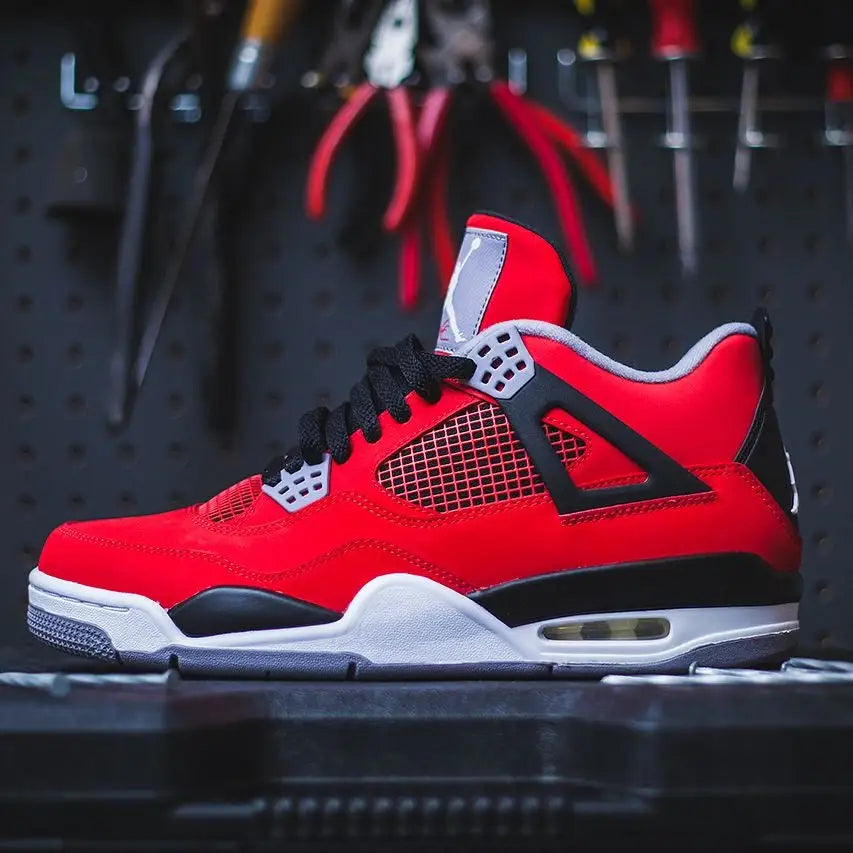 Air Jordan 4